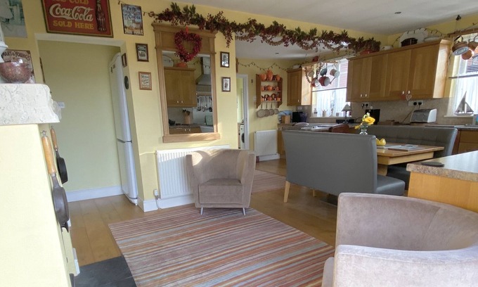 Swanage House | OUR LOVELY HOME WITH KITCHEN BALCONY WITH VIEWS OVER SWANAGE BAY/PURBECK HILLS