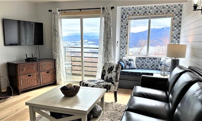 Chalet Village Apartment | Our Place in the Smokies