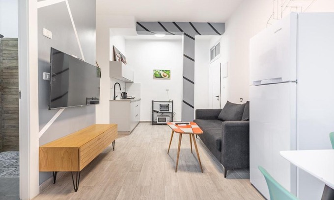 Florentin Apartment | OurPlace Abulafya LIving