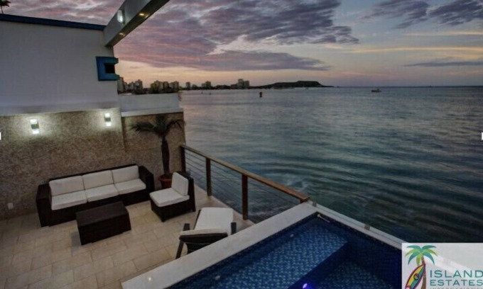 Salinas House | *🌴Ours and Yours Beach House 🌴*