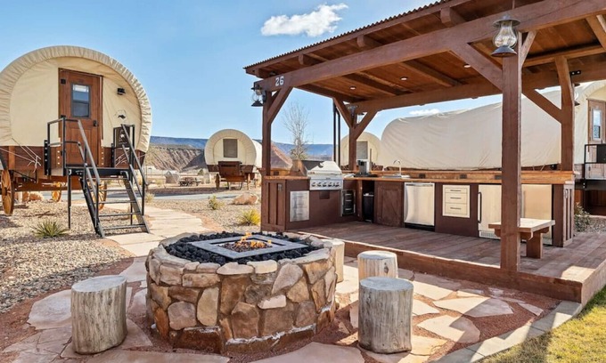 Virgin Cabin | Outdoor experience Pet Friendly Wagon on the Pond w/2 QB and Outdoor Kitchen