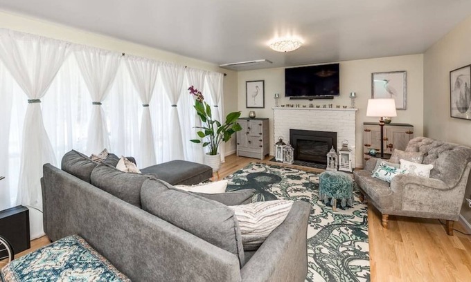 Edmonds House | Outdoor Oasis Summary