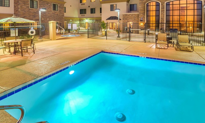 Chandler Condo | Outdoor Pool & Hot Tub. Free Breakfast. Centrally-Located Suite!