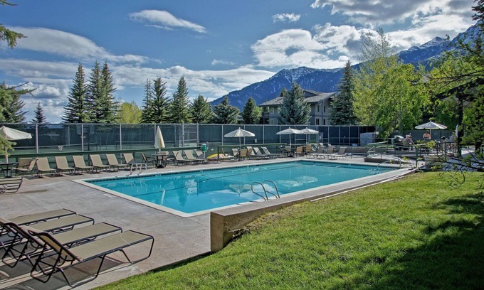 Teton Village House | Outdoor Pool, Private Sauna, Flexible Bedding - Minutes from Teton Village Restaurants & Shops
