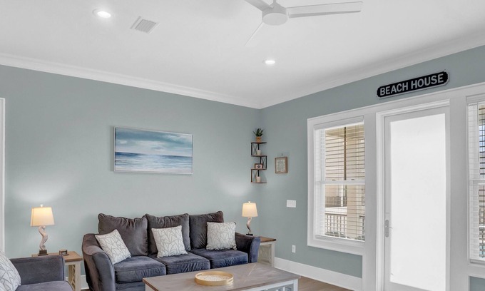 Gulf Shores Cottage | Outdoor Pool | West Beach | Little Lagoon