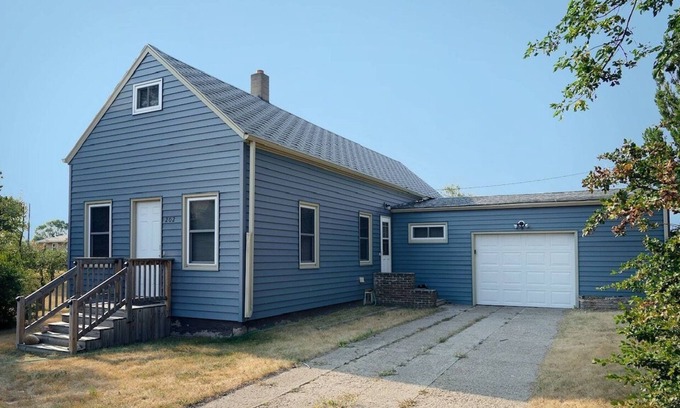Medina House | Outdoorsman's Dream OR Quiet Family Get Away