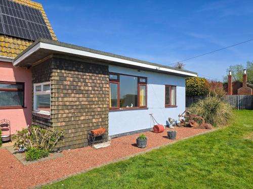 Brightlingsea House | Outer Reach Cottage