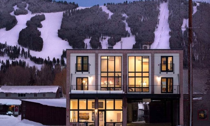 Jackson Hole Condo | Outpost: East Gill Four - right near Town Square!