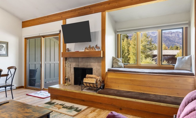 Moose Wilson Road Condo | Outpost: Geranium 2622