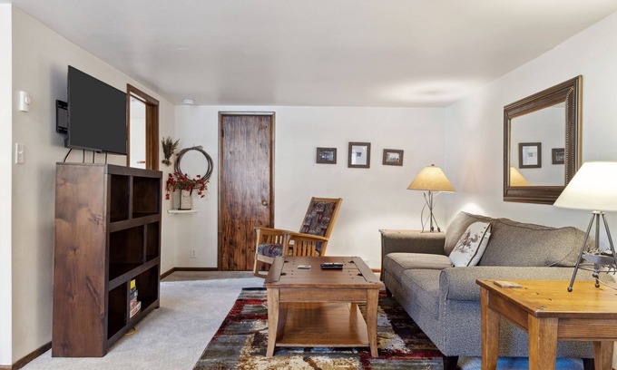 Jackson Condo | Outpost: Vine Street 3 - Close to Snow King