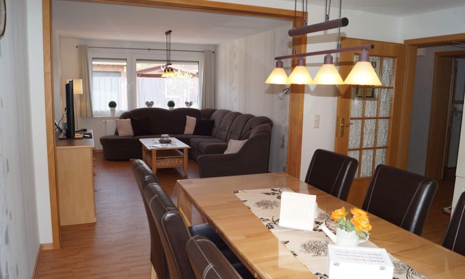 Esens House | Outskirts, central, with barbecue house, veranda