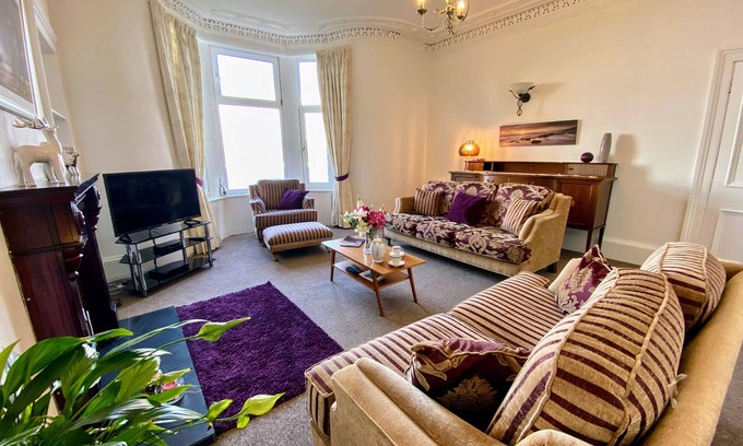 Rothesay Apartment | Outstanding, Georgian flat overlooking the bay