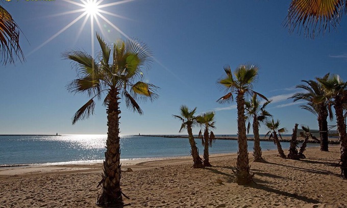 Praia da Rocha Villa | Outstanding location (Algarve) facing the Ocean on Praia da Rocha strip Portimao