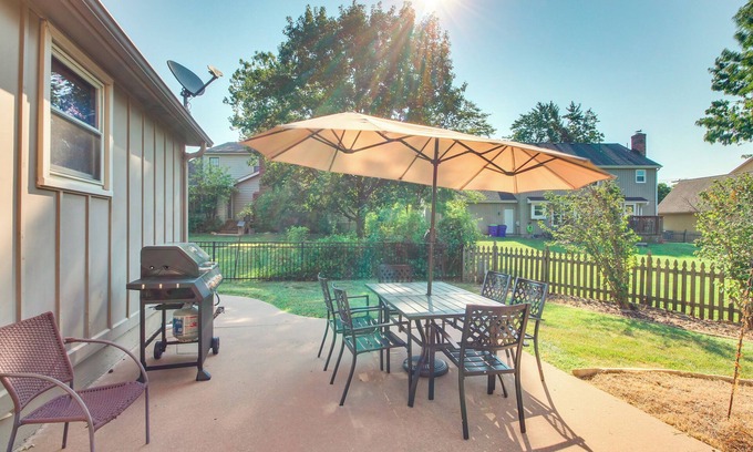Overland Park Cottage | Overland Park Family Home w/Game Room & Backyard!