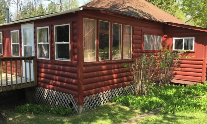 Northome Cabin | Overlook Cabin on Island Lake Pet Friendly Northshore Bay Resort