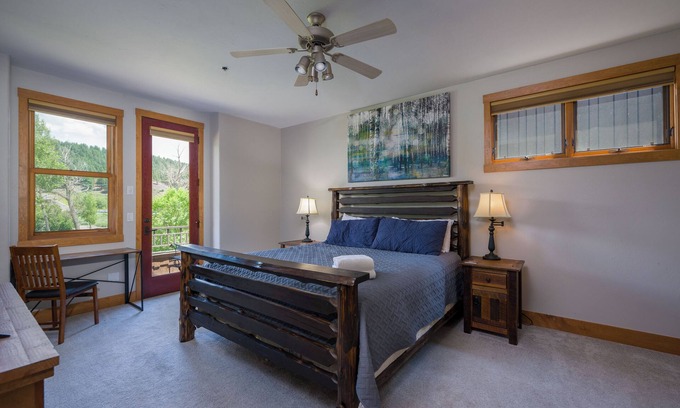 Pagosa Springs Condo | Overlook the River, Walk To Town & Hot Springs