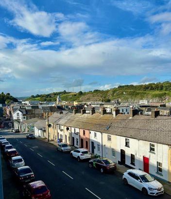 Waterford Apartment | Overlooking city centre apt