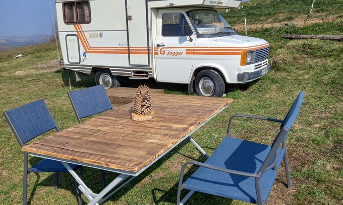 Saint-Barthelemy-le-Plain House | Overnight stay in a vintage camper