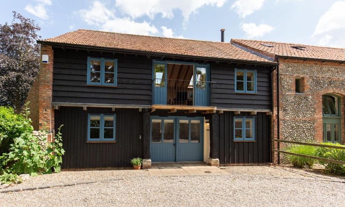 Morston House | Owl Barn