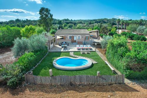 Campanet Villa | Owl Booking Villa Garreta - Rustic Stay with Mountain Views