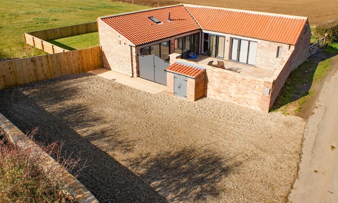 Muston House | Owl View