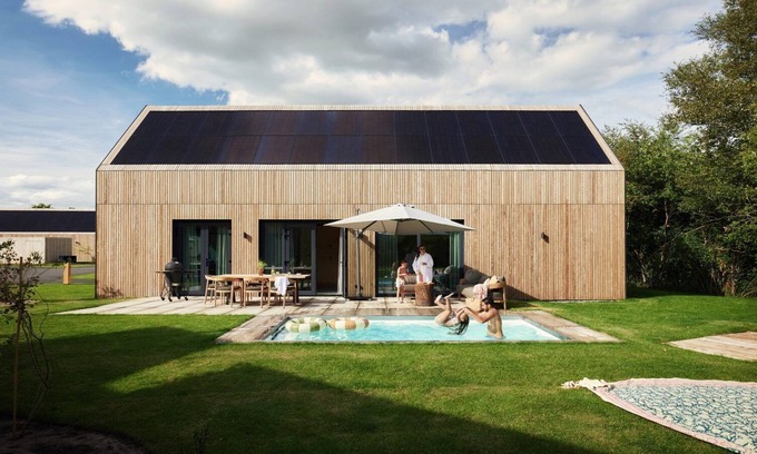 Appelscha House | Own bar, own swimming pool, own sauna, own. everything.