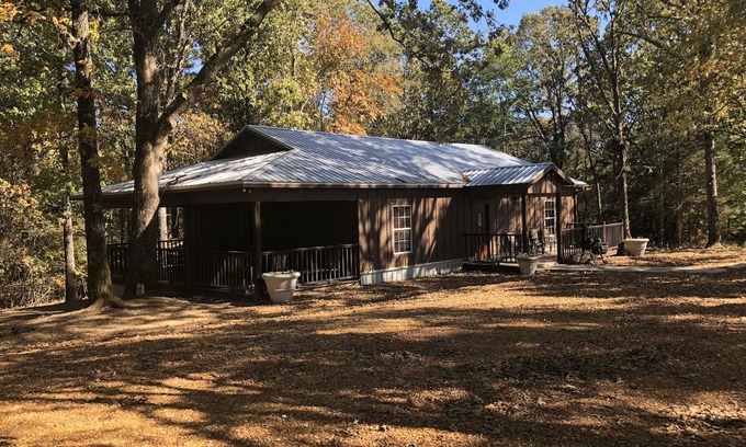 Sardis House | Oxford-Sardis Lake Total Privacy ~ New House on a Large Beautifully Wooded Lot