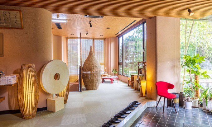 Yugawara House | Oyado Uoki