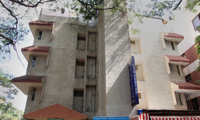Stage 1 Hotel | OYO 10346 The Himalayan Inn