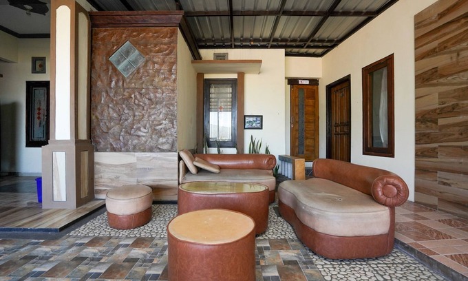 Probolinggo Hotel | OYO 1087 Homestay Potato House
