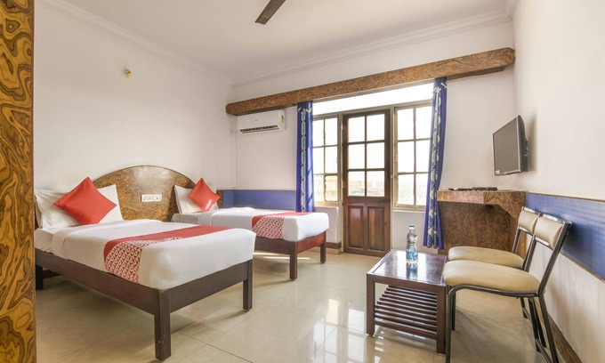 Bommasandra Hotel | OYO 10885 Hotel Keerthana International