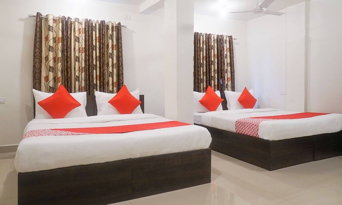 Shivajinagar Hotel | OYO 14929 River View