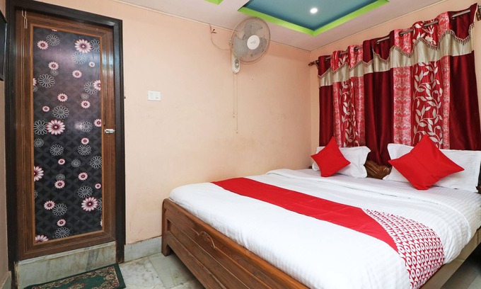 Dumdum Hotel | OYO 16627 Xpress Inn