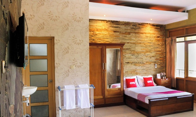 Garut Hotel | OYO 1722 Villa Ciparay Indah Syariah