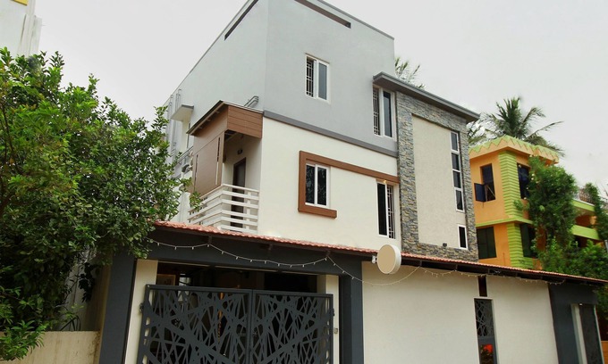 Tiruchirappalli Hotel | OYO 17355 Shri Sai Homestay