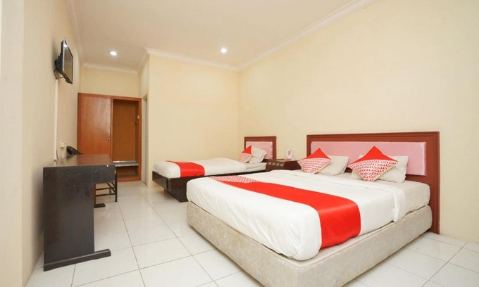 Probolinggo Hotel | OYO 2003 Female Guest House