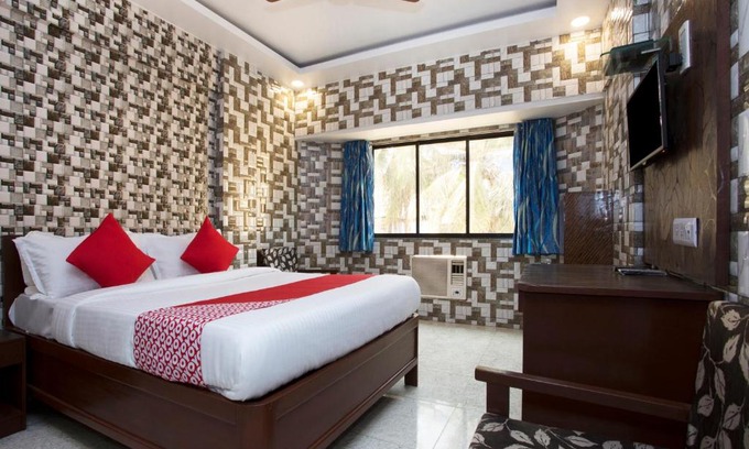 Mira Road East Hotel | OYO 23707 Amar Palace