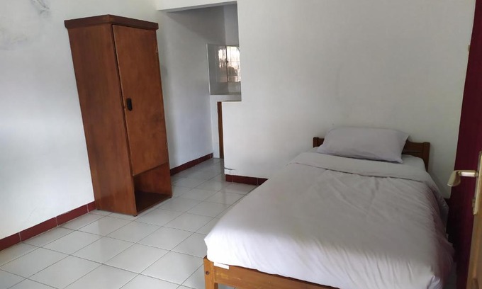 Sleman Hotel | OYO 3411 Omah Lotta