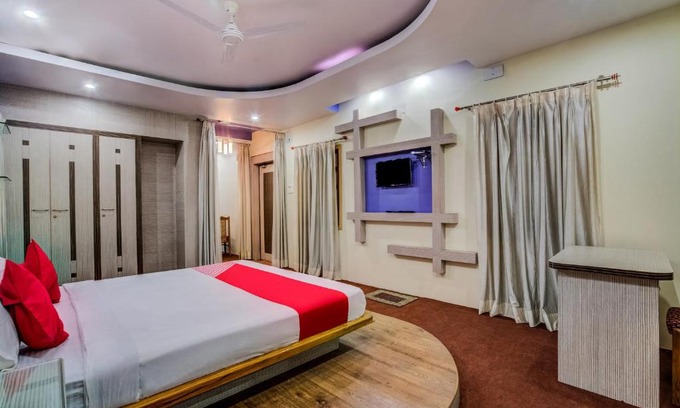 Laheriasarai Hotel | OYO 35895 Hotel Ira Palace