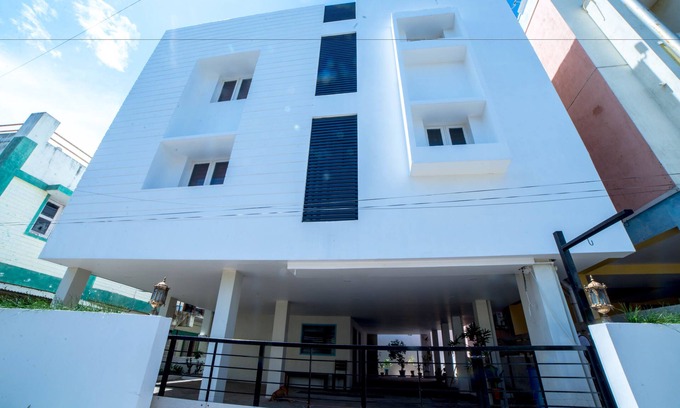 Perungudi Hotel | OYO 6375 Perungudi