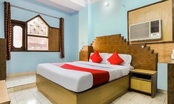 Paharganj Hotel | OYO 69602 Hotel Raj Hans Dx
