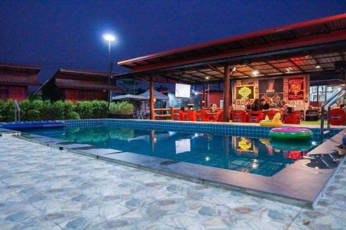 Nong Pa Khrang Hotel | OYO 75500 Kuunone Art & Gallery