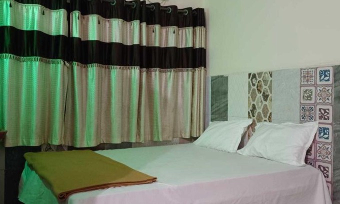 Neral Hotel | OYO 81152 Hotel Tanvi