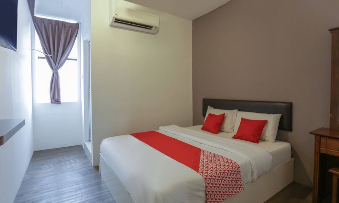 Muar Hotel | OYO 90155 Bmw 1 Hotel