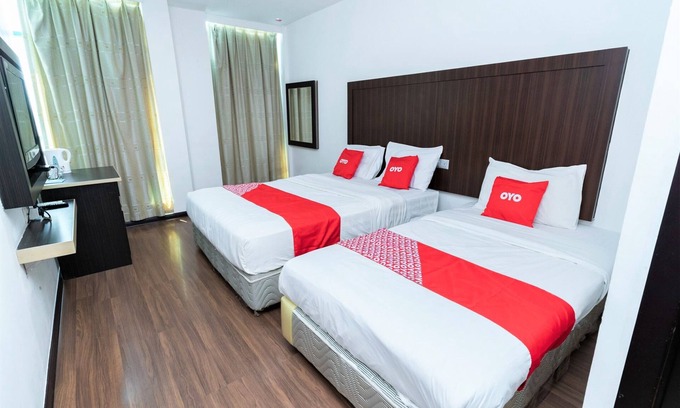 Bintulu Hotel | OYO 90375 Reggae Inn