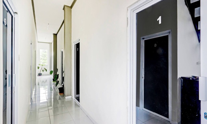 Wonosobo Hotel | OYO 90517 Homestay Wonosobo Asri