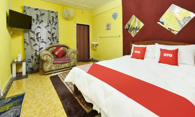 Kampung Merang Hotel | OYO 90519 Sibling Cottage