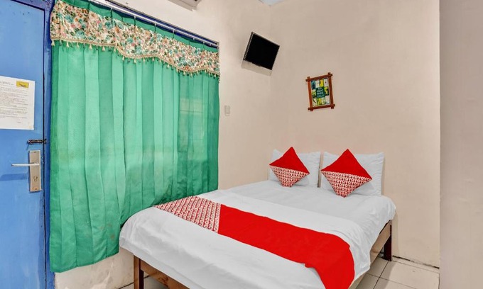 Sidoarjo Hotel | OYO 90523 Homestay Jenggolo