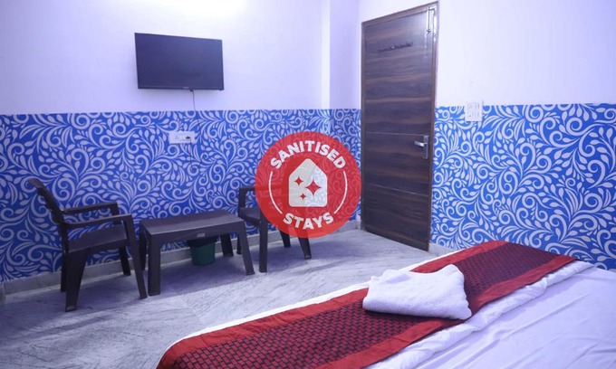Faridabad Hotel | OYO 90727 Tree House