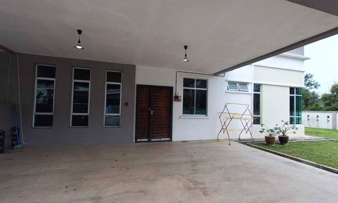 Gubeng Hotel | OYO 90782 Juwingan Syariah 3